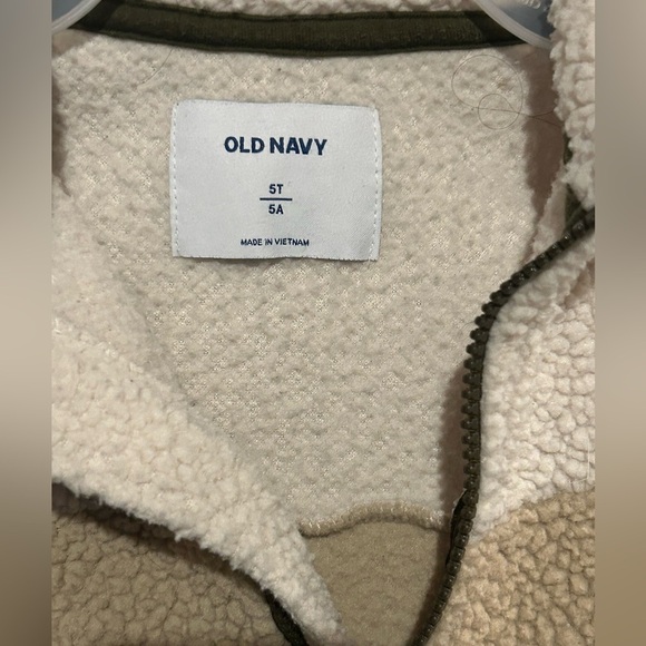 Fleece zip up sweater size 5t - Picture 4 of 4